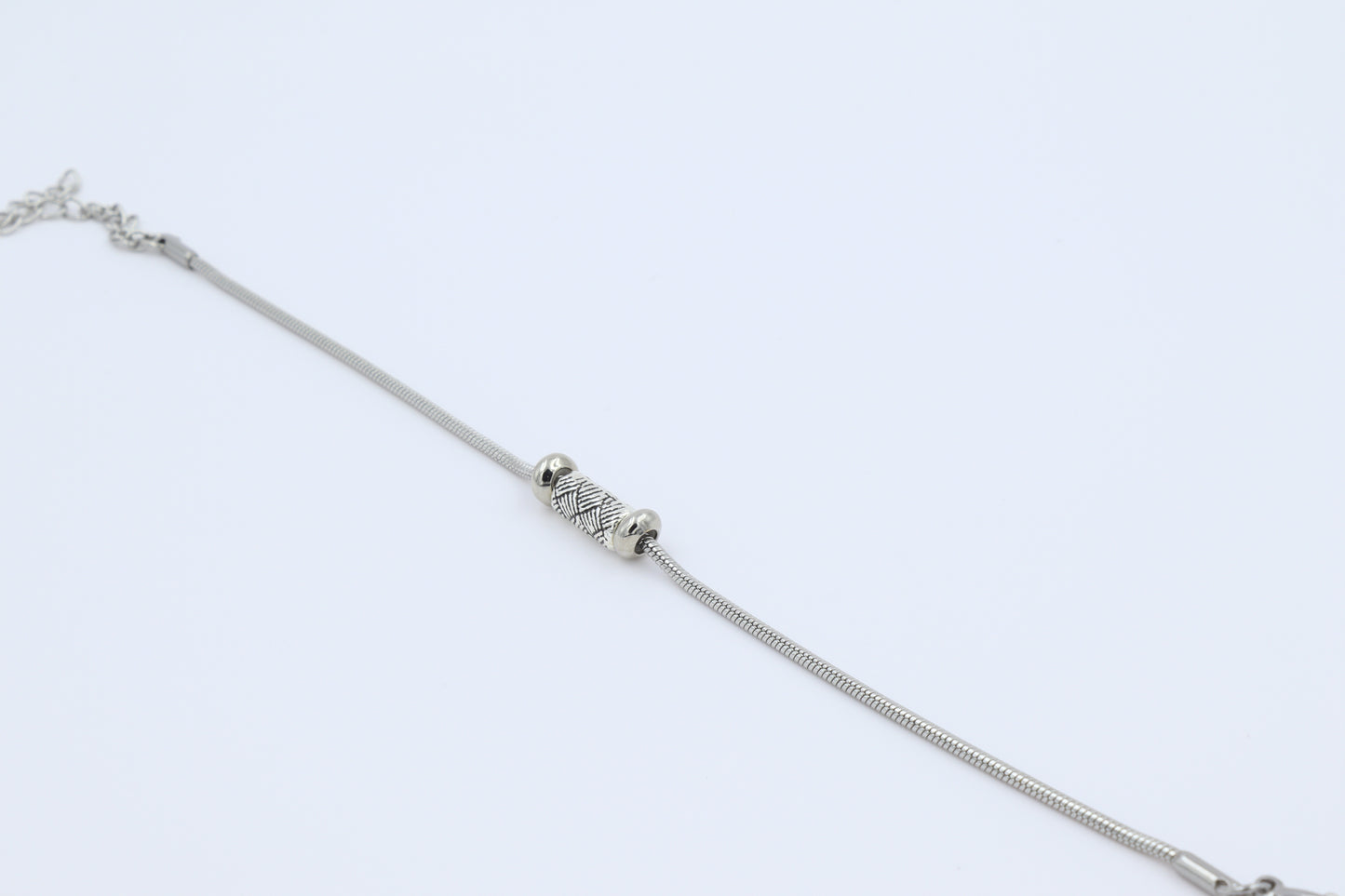 Cylinder Detailed Minimal Chain Bracelet